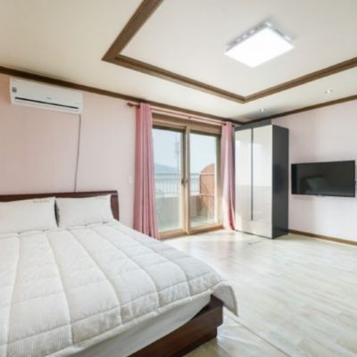 Star Room (Bed Room) 남해 섬마을바다펜션 쿠폰