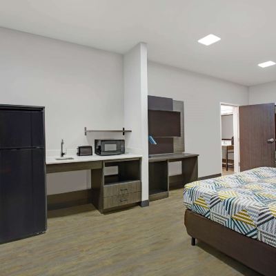 Guest Room With 1 King Bed, Kitchen And Roll-in Shower-Mobility Accessible/Non-Smoking Motel 6 Monahans, TX Promo Code