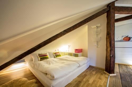 豪华大床一室房