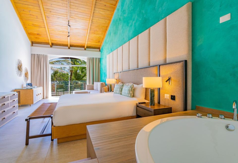 蜜月特大床套房