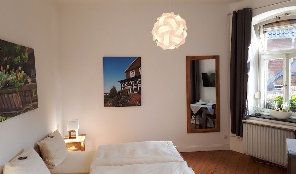 公寓式客房, 6 間卧室