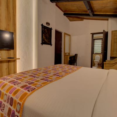4 Bedroom Anandvan Bungalow Lake View Anandvan Resort Promo Code