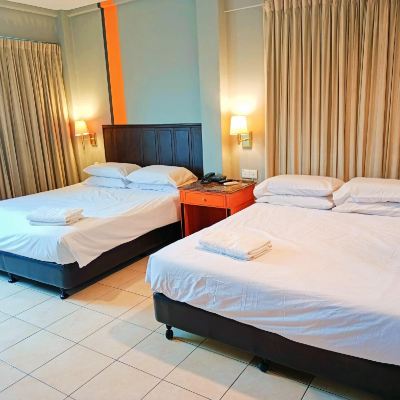 Bilik Keluarga Standard Kupon One World Lodging