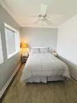 CONDO Water front, bay breeze, fishing paradise and family friendly 2 bedroom