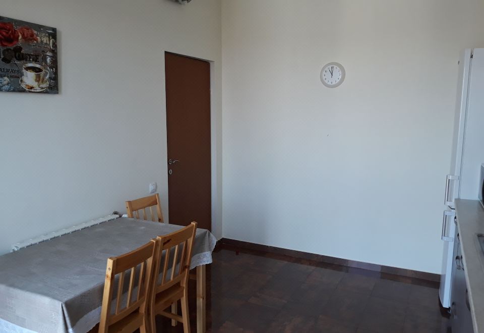 两卧室家庭顶楼公寓