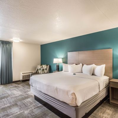 King Room with Pool View-Non-Smoking EverSpring Inn & Suites Marshall Promo Code