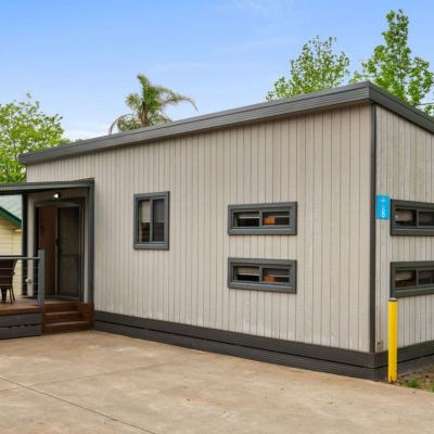 Deluxe 2 Bedroom Cabin - Sleeps 6 Discovery Parks – Lake Hume, Victoria Promo Code