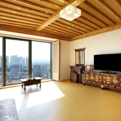 Deluxe Korean Suite (New Wing, Call Hotel Directly To Check Corner Room Availability) 엘디스 리젠트 호텔 쿠폰