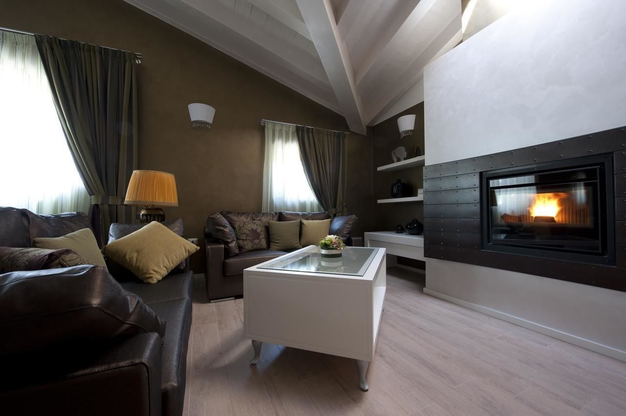 小型套房 - 带喷水浴缸