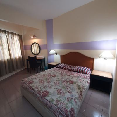 Two-Bedroom Apartment Kupon Seri Bulan Condominium