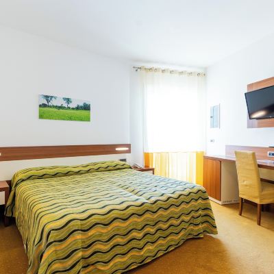 Standard Double Room Hotel Maregolf Promo Code