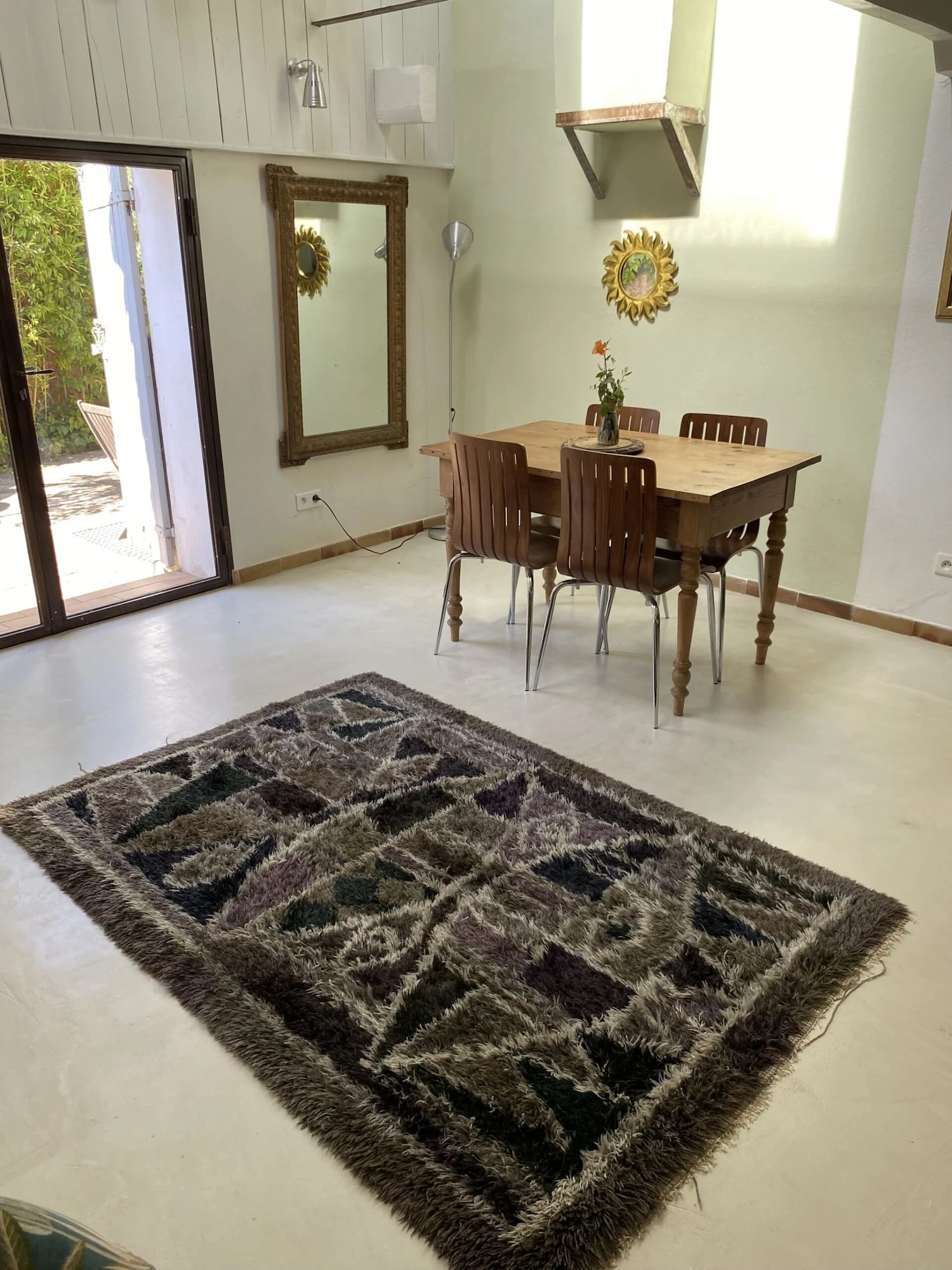 经典公寓， 露台， 花园景观