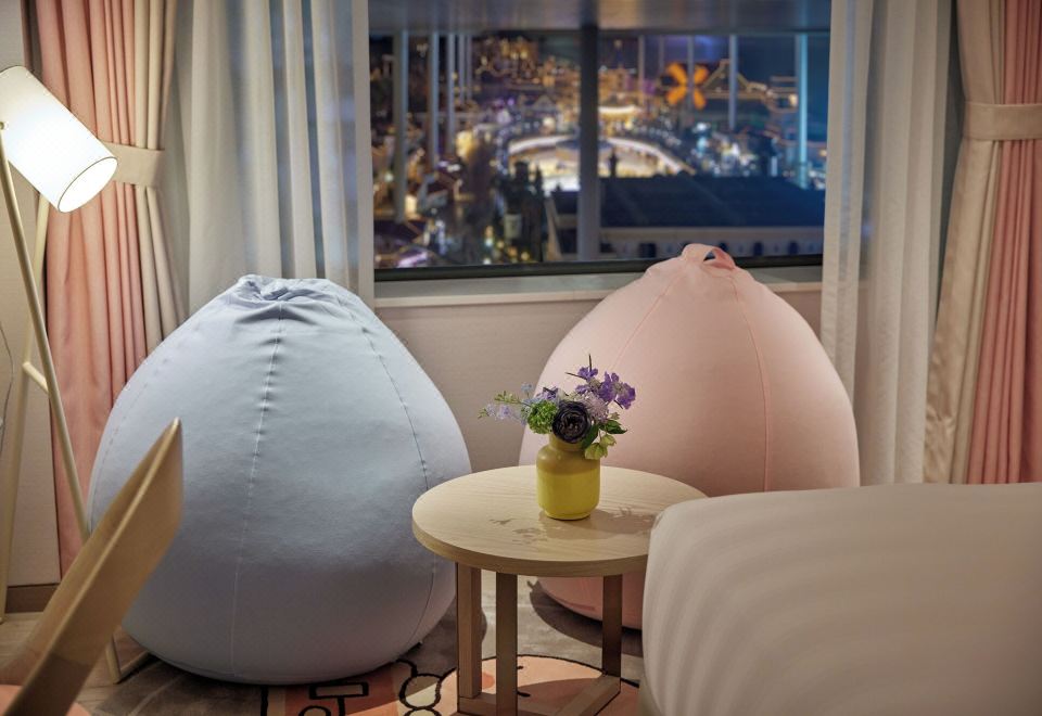 Kakao Friends家庭雙床世界景觀房