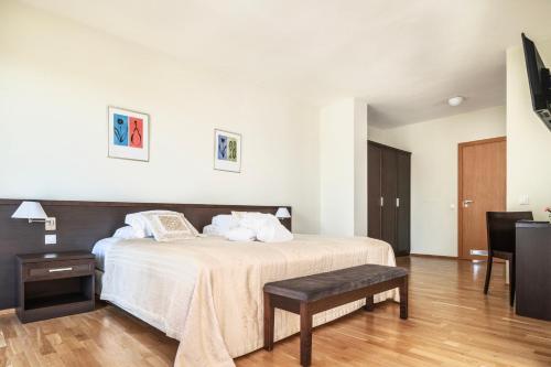 豪华特大床套房