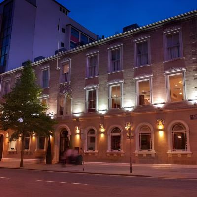 Executive Twin Room with City Hall View Ten Square Hotel Promo Code