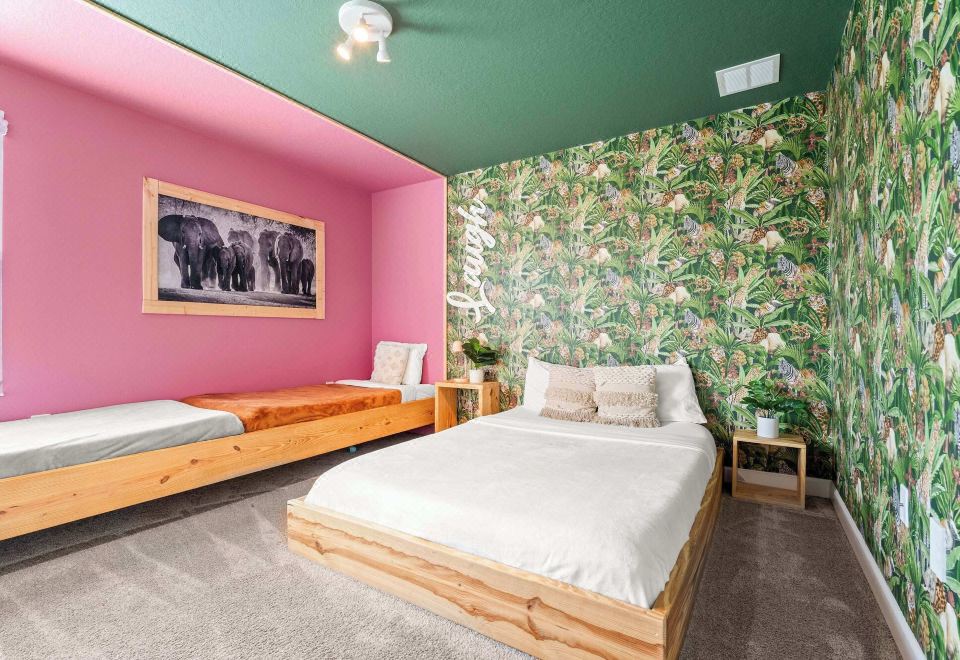 小屋 多张床 可使用泳池 池景 （丛林小屋 at Championsgate）