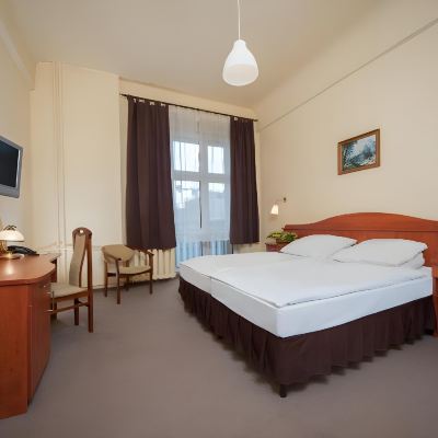 Superior Quadruple Room Hotel Polonia Centrum Promo Code