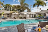 Holiday Inn Express & Suites LA JOLLA – WINDANSEA BEACH by IHG