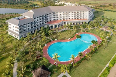 Vinpearl Cua Hoi, Affiliated by Meliá Ξενοδοχεία στην πόλη 