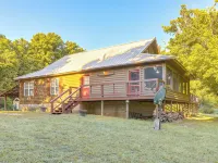Secluded White River Haven! 4 Mi to Devils Knob Hotels in Izard County