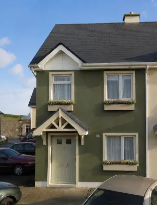 Townhouse Sleeps 8 - Garden, Wifi, Free Parking Hôtels à : 