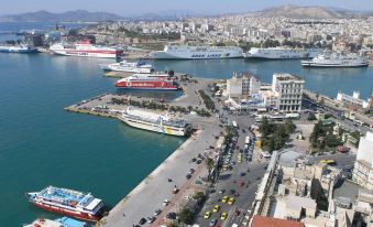 Argo Hotel Piraeus