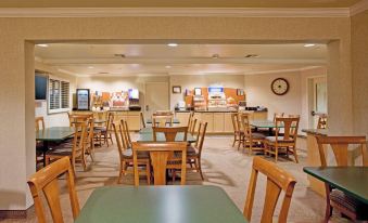 Holiday Inn Express & Suites Paso Robles