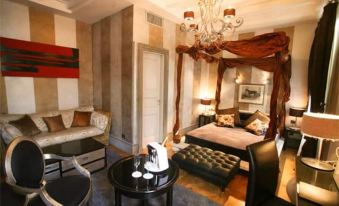 OYO 60753 Paradise Luxury Home Stay - Housity