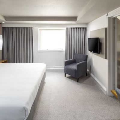 一卧室超大特大床套房帶休息室通行權 約克郡皇冠假日酒店優惠