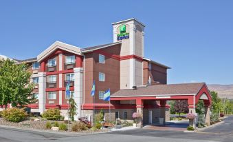 Holiday Inn Express Wenatchee