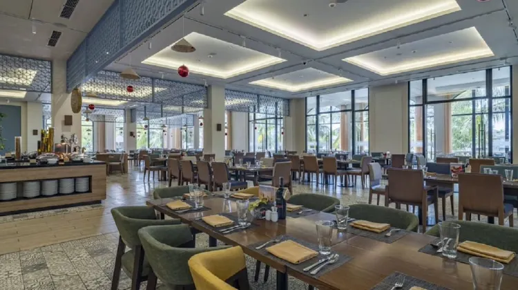 ヴィンパール ディスカバリー 1 フーコック 食事・レストラン