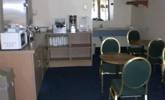 Motel 6 Burnsville, MN - Housity