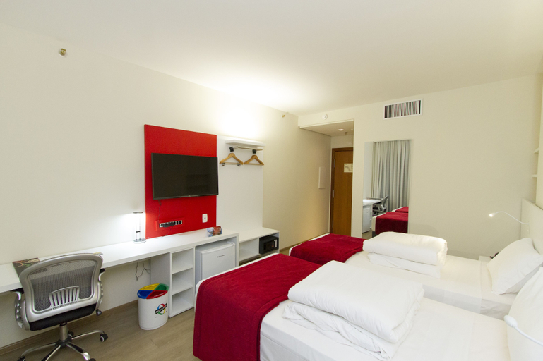 标准双人房（1张大床）