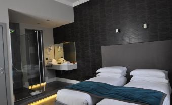 Place 24 Suites & Wellness