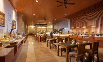 Hotel Santika Banyuwangi - Housity