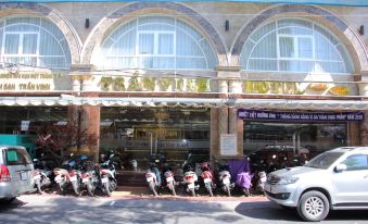 Tran Vinh Hotel