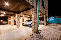 Tripli Hotels Stone House Cottage