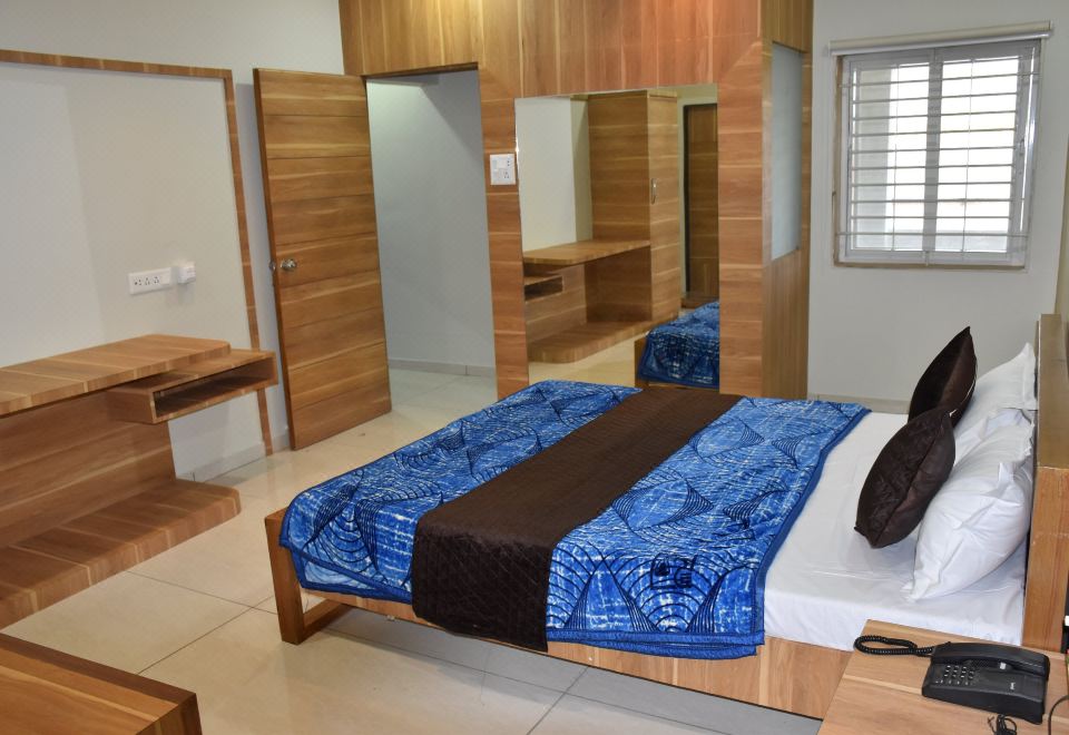 Hotel OM Palace & Party Plot - Housity