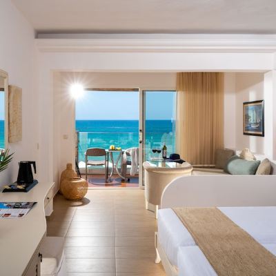 Luxury Superior Room Beach Front