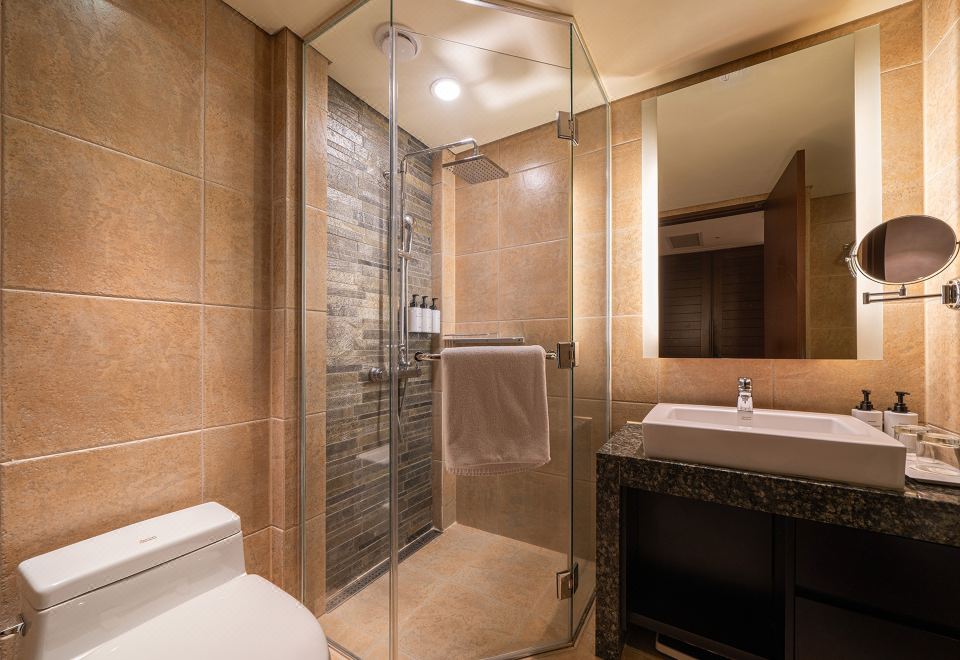 InterContinental Hotels ALPENSIA PYEONGCHANG RESORT by IHGStandard King Room With Village View