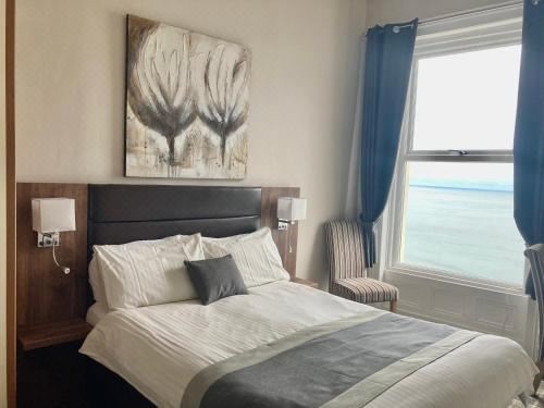 带海景的双人房