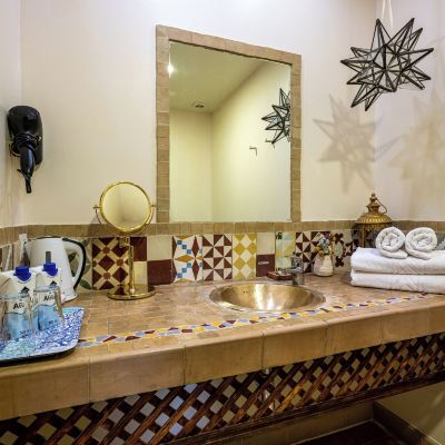 Design Double or Twin Room, Private Bathroom, Courtyard View (Zemara) Aal Cachucho Promo Code