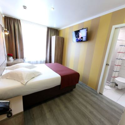 Standard Double Room Hotel Phenix Promo Code