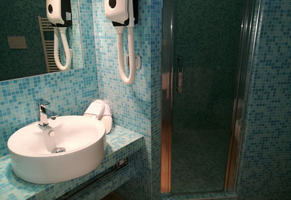 经济单人房（带阳台）