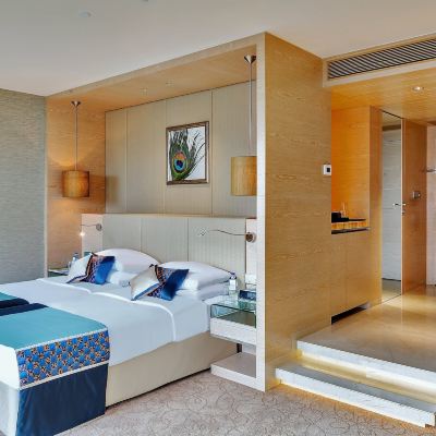 Mercury City View Room-King Bed Sahara Star Promo Code