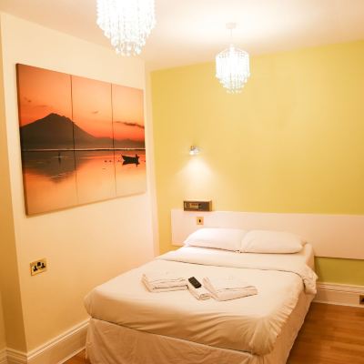 Comfort Double Ensuite Room Croft Hotel Promo Code