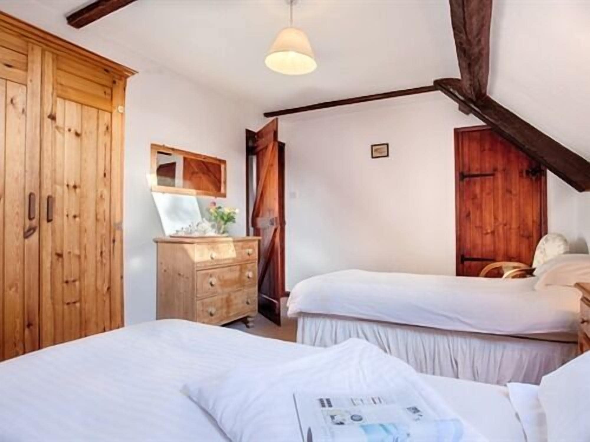 标准村舍， 私人浴室 （the Stable）