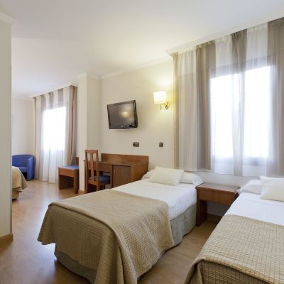 Family Room 阿里薩若斯波塞爾優惠