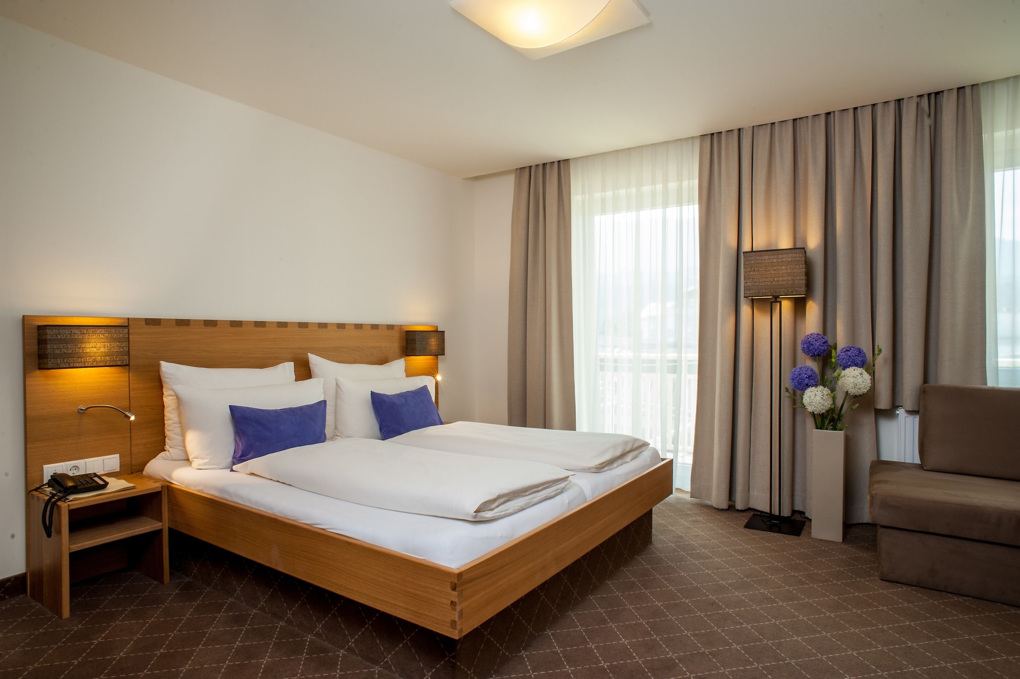 高级双人房（1张大床）