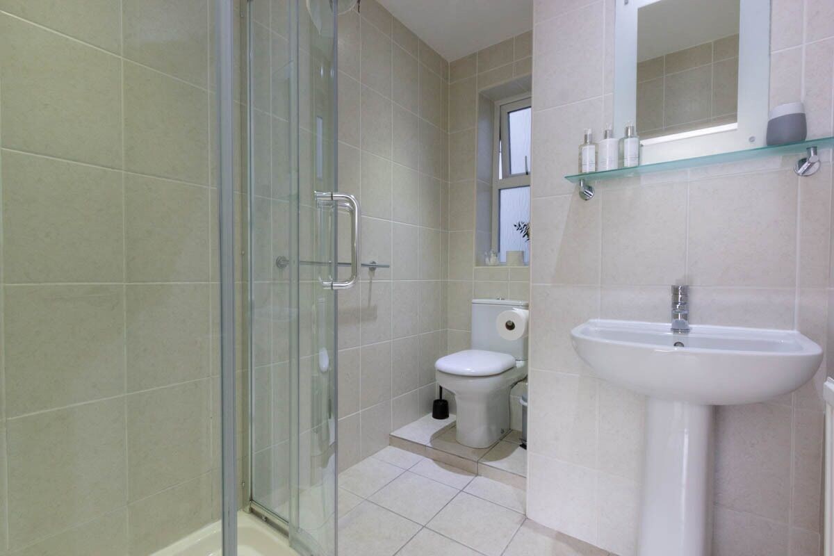 帶陽臺的奢華特大床房